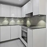 Central London Cosy 4 Beds